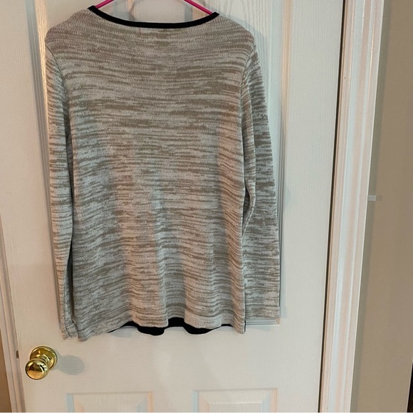 Cottage country 100% cotton sweater. Ladies size medium. Preowned. Deer image - Picture 2 of 5